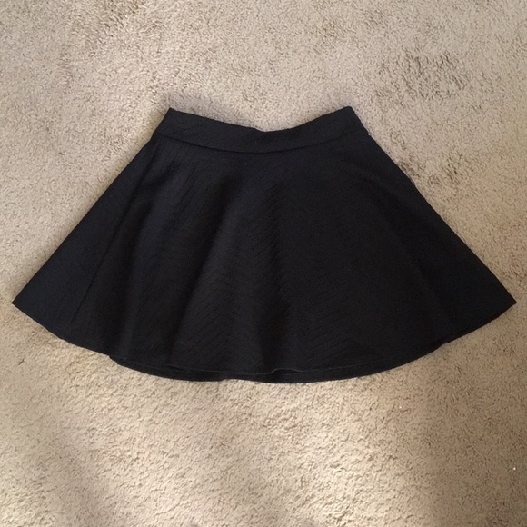 Windsor Dresses & Skirts - Black Mini Skirt with zig zag pattern
